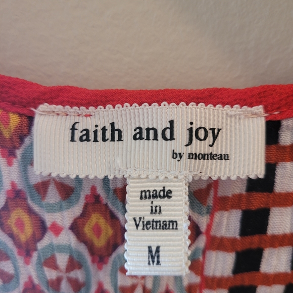 🌷2/$15 Faith and joy tank top for women. Size medium. - Picture 2 of 5